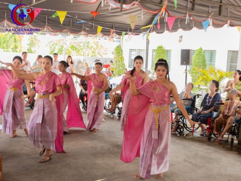 กิจกรรมในศูนย์รับดูแลผู้สูงอายุ