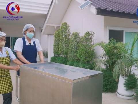 ศูนย์รับดูแลผู้สูงอายุ ดูแลโภชนาการ